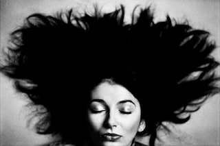 Kate Bush, London 1982 Copyright Anton Corbijn (00